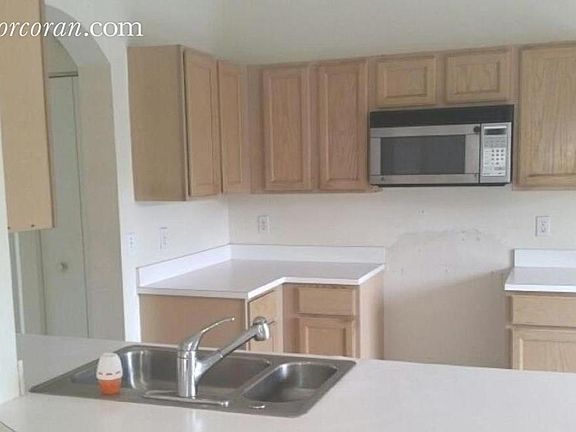 4th image of 62 King Fisher Way