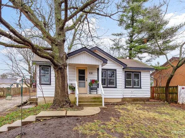 6116 Hilly Way, Oakwood Hills, IL 60013