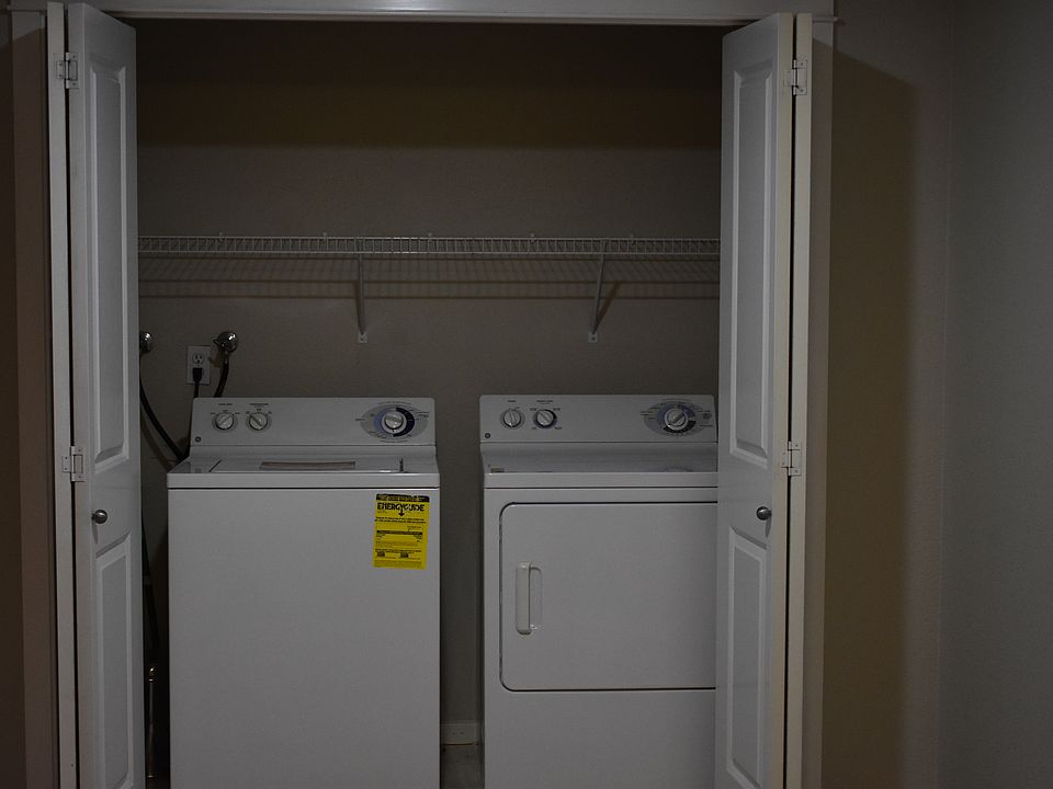 1st image of 221 9th St APT C201