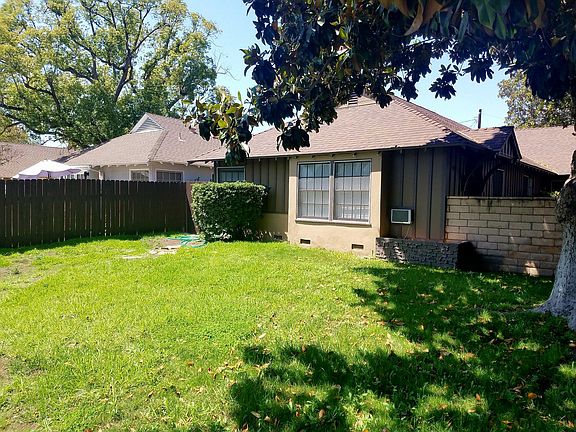2nd image of 10605 Camarillo St