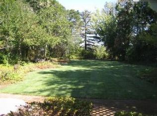 5587 Greenridge Rd, Castro Valley, CA 94552