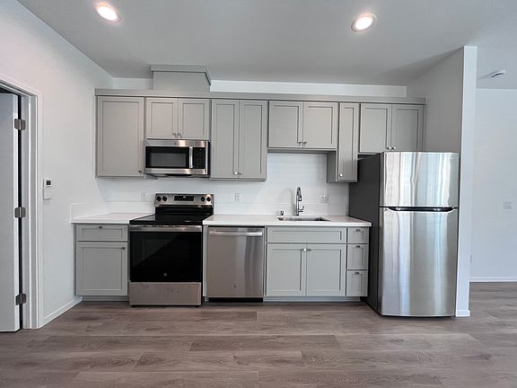 5th image of 1542 Grand Ave #1542