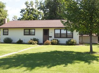 1531 Maple St, Hastings, MN 55033