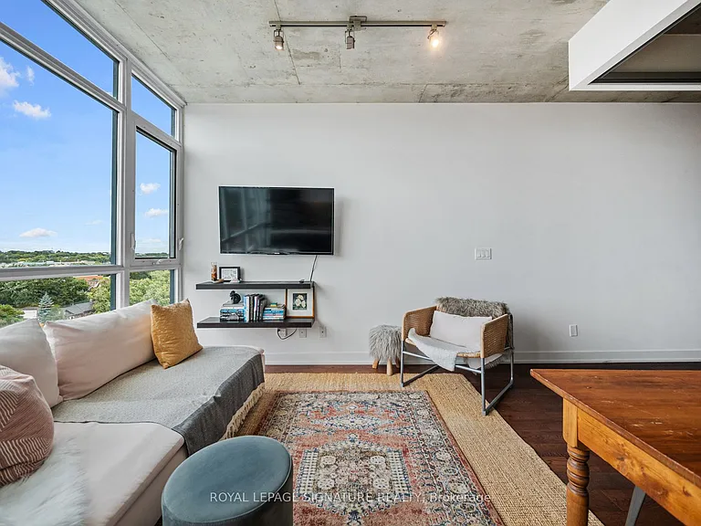 1190 Dundas St E #1023 — Photo 8
