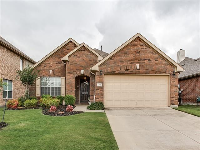 1st image of 2105 Castle Creek Dr