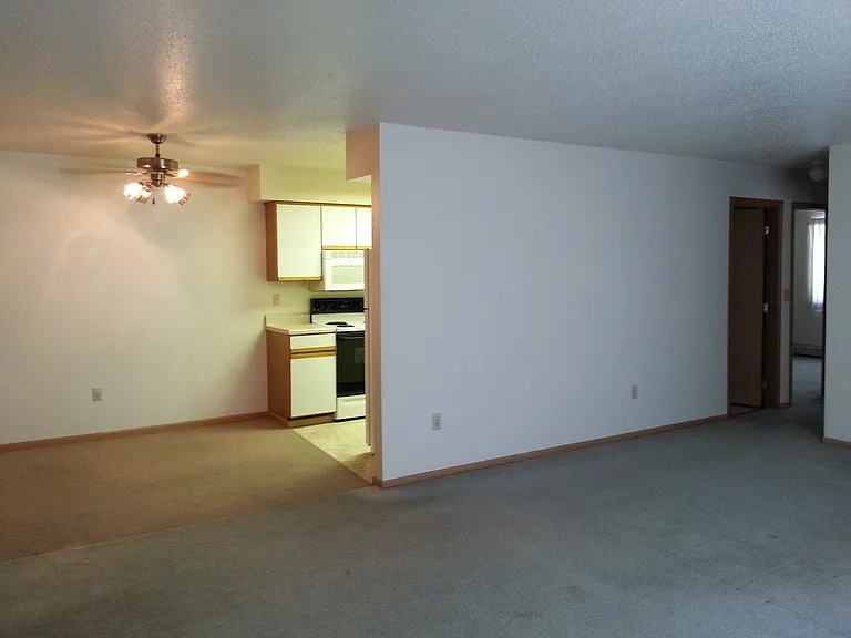3430 E Court St — Photo 6
