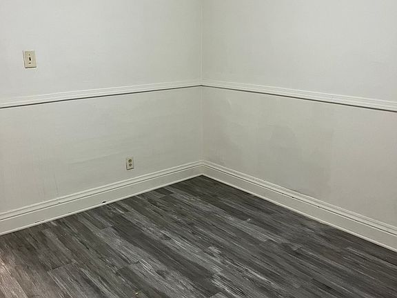 5th image of 1309 Ludington St #203