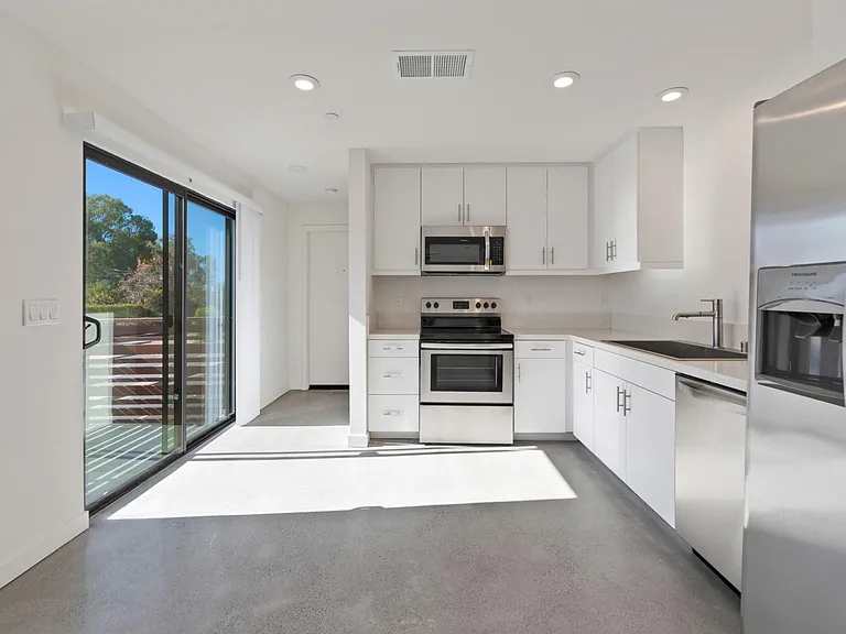 5900 Severin Dr #204 — Photo 9