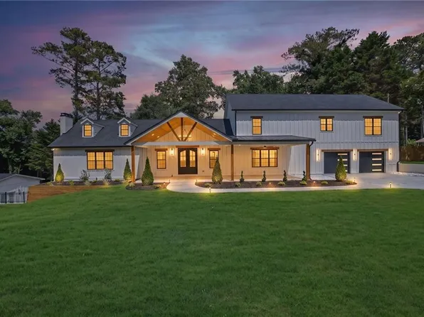 11505 Elkins Rd, Roswell, GA 30076