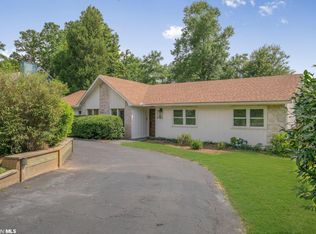 115 Ronforth St, Fairhope, AL 36532