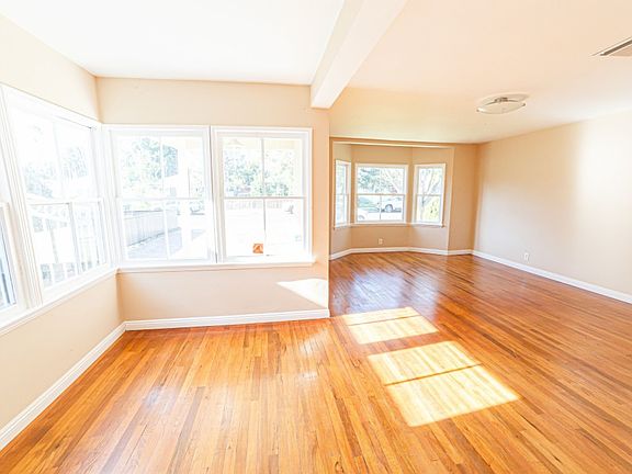 4th image of 14314 Hatteras St