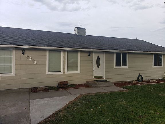 3rd image of 2272 Scenic Dr