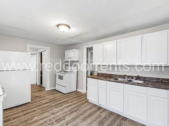 3rd image of 4320 E 30th St