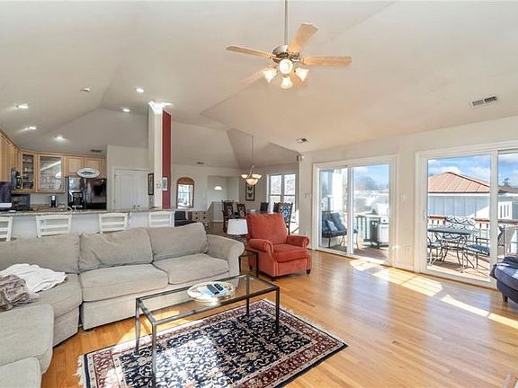 5th image of 713 Greensboro Ave
