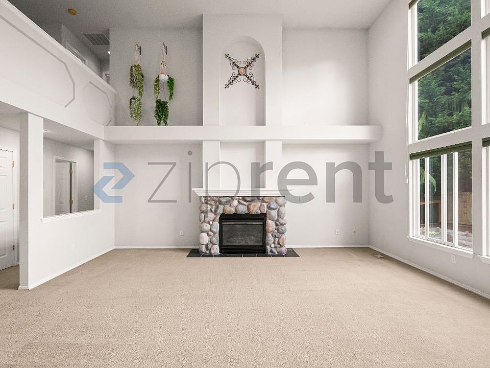 1st image of 3226 114th St SE