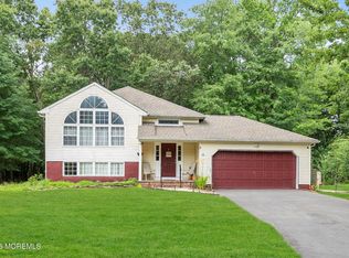 20 Elana Dr, Jackson, NJ 08527
