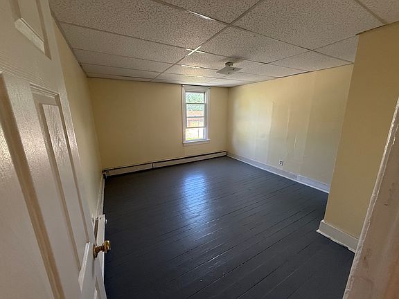 3rd image of 54 Middle Spring Ave APT 3