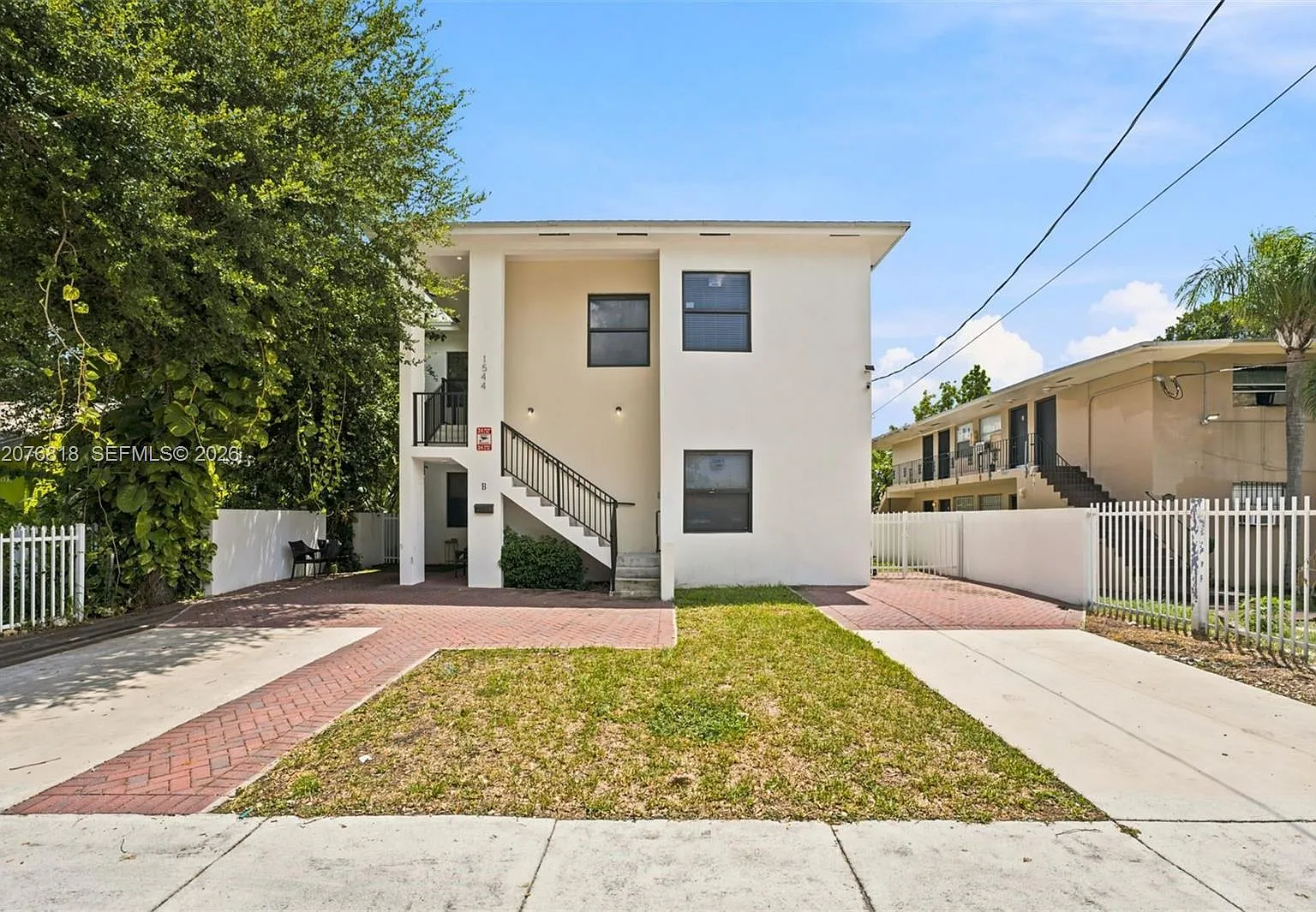 Orange Heights — Photo 1
