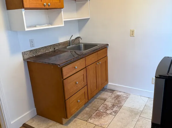 215 Oxford St #B, San Francisco, CA 94134