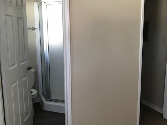 2nd image of 1311 Sartori Ave
