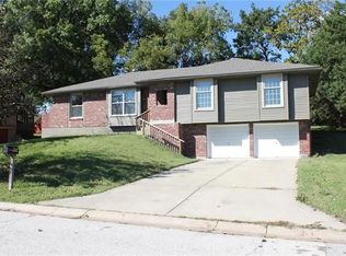 7112 Strupwood Ct, Kansas City, MO 64133