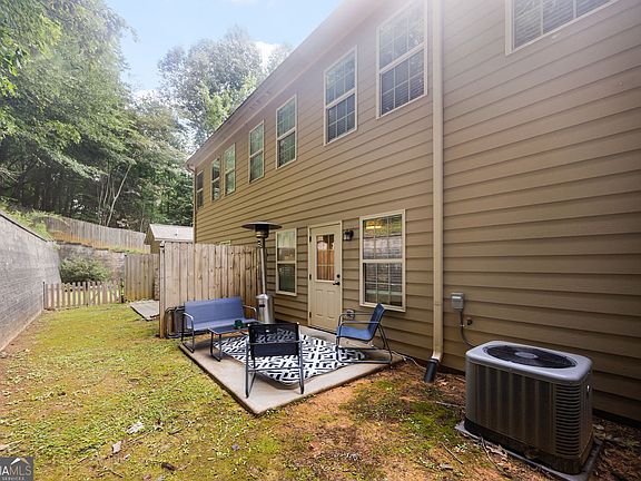 4th image of 190 Towne Villas Dr