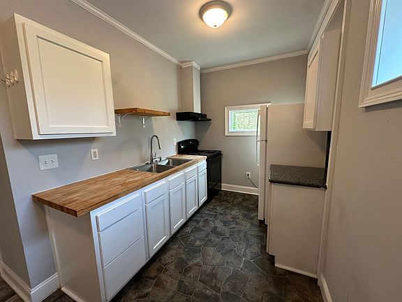 3rd image of 209 Poplar Neck Rd Unit B