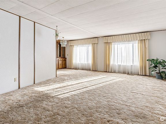 5th image of 225 NE Ernst Street #99
