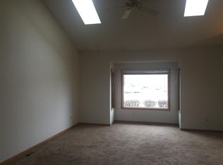 333 N Weston Ave, Elgin, IL 60123