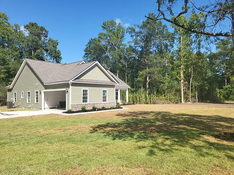 374 Buck Creek Dr — Photo 3