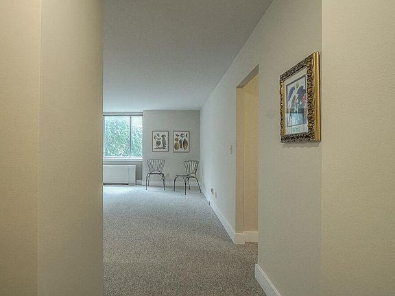 3rd image of 600 E 8th 2q St #2-Q