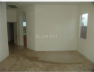 5th image of 7926 Darby Ave