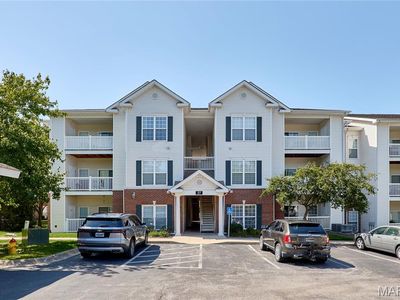 37 Kassebaum Ln APT 203, Saint Louis, MO, 63129