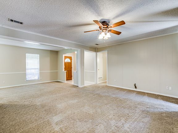 3rd image of 2208 Forestcrest Dr