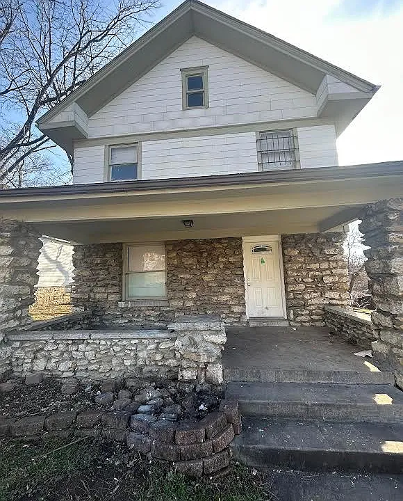 3515 Smart Ave