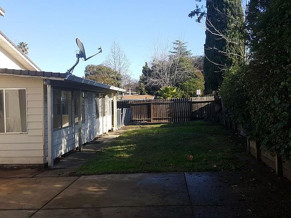 5th image of 7716 Guenivere Way