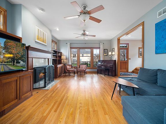 5th image of 233 Whipple Ave