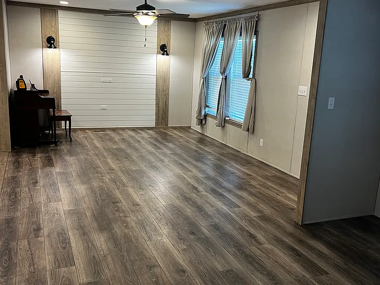 15834 Highway 127 N — Photo 8
