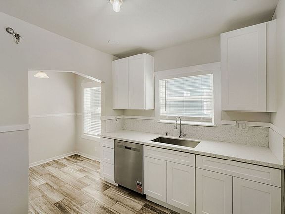 3rd image of 153 18th Ave
