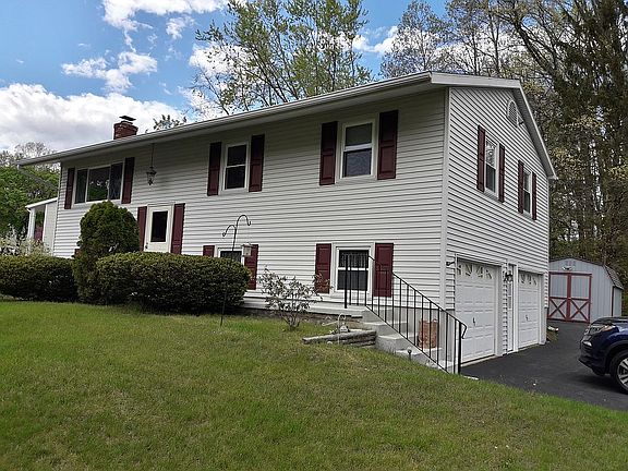 3rd image of 2 Lamplighter Ln