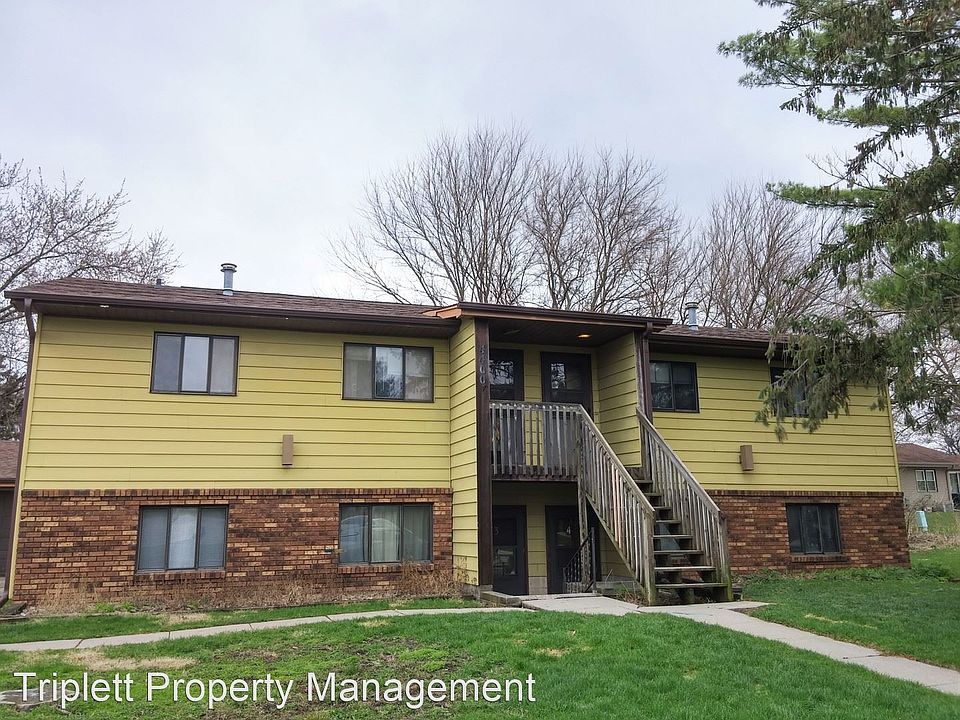 1st image of 4400 Castlewood Pl #4490662