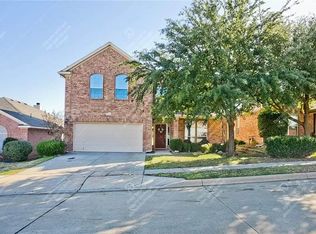 5716 Barrier Reef Dr, Fort Worth, TX 76179