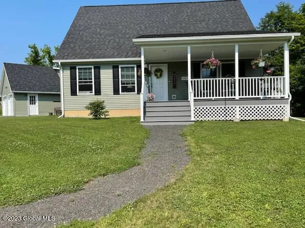 62 County Route 401, Greenville, NY 12083