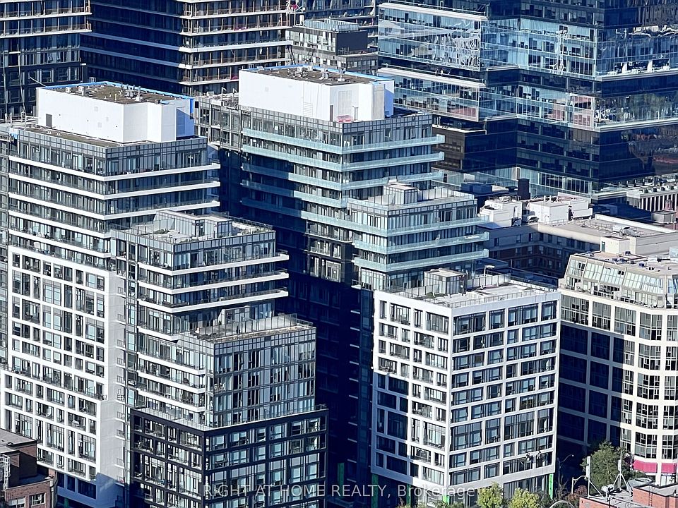 1st image of 60 Princess St #1721