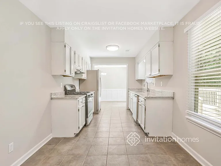 1356 Gray Rock Dr — Photo 9