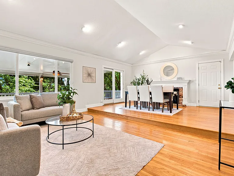 930 Sousa Dr — Photo 17