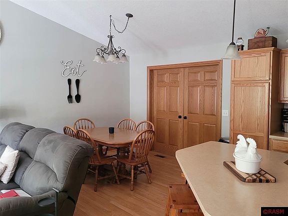 5th image of 306 E 2nd St