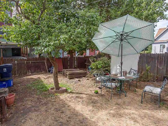4th image of 723 W Spofford Ave