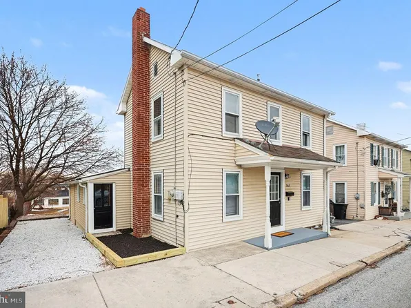 161 Cemetery St, Littlestown, PA 17340
