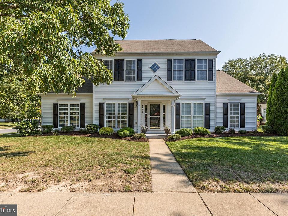 1st image of 29562 Charles Dr